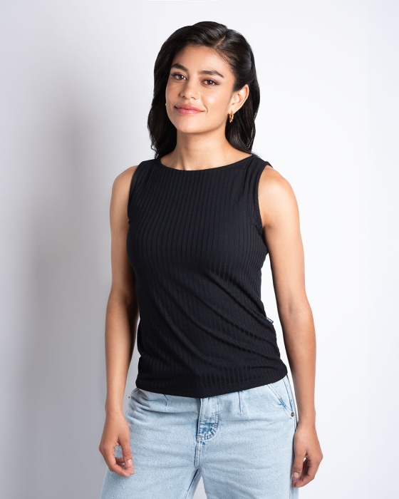 Top Cuello Ojal